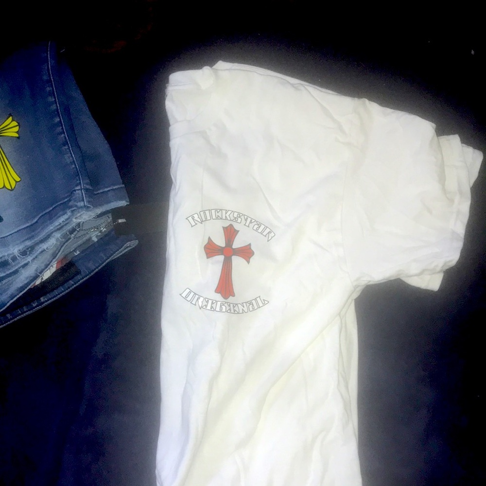 Brand new never put on I got a lot of rock start summer outfits shirt come with - Picture 5 of 6